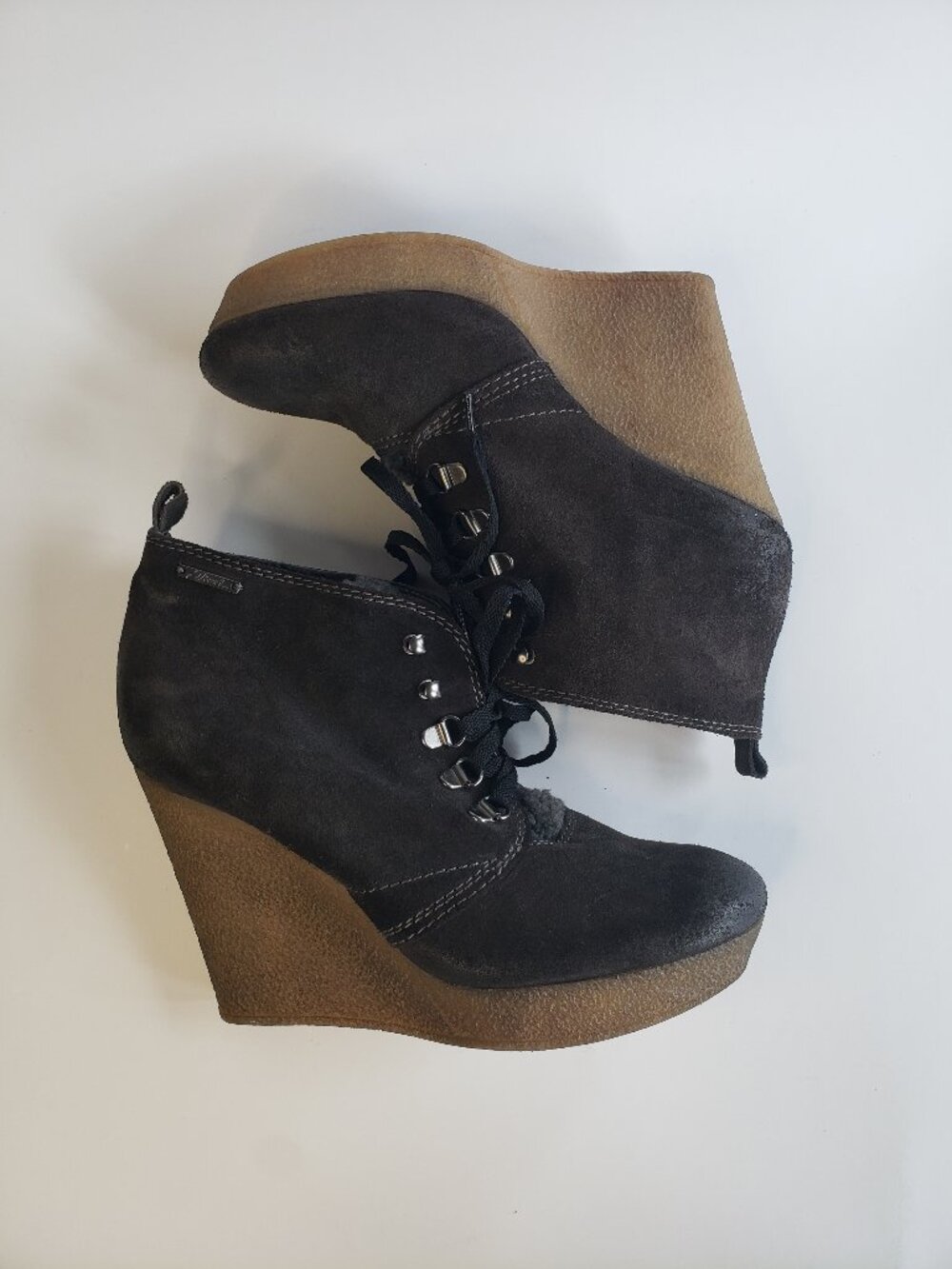 DIESEL Women's Brown Suede & Sherpa Wedge Booties Shoes Lace Up Fleece Front